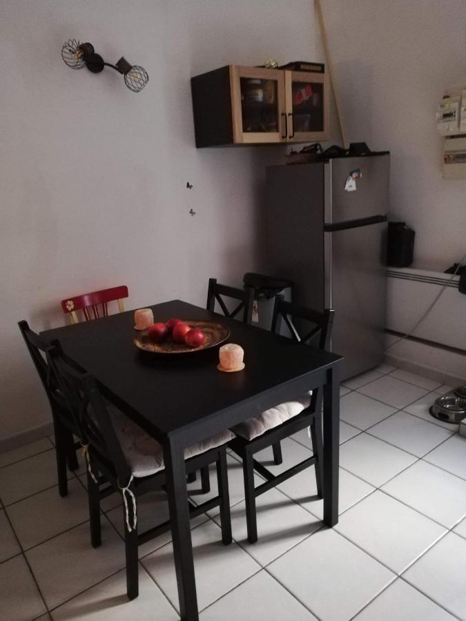 Le Cocon Apartment Sete Bagian luar foto